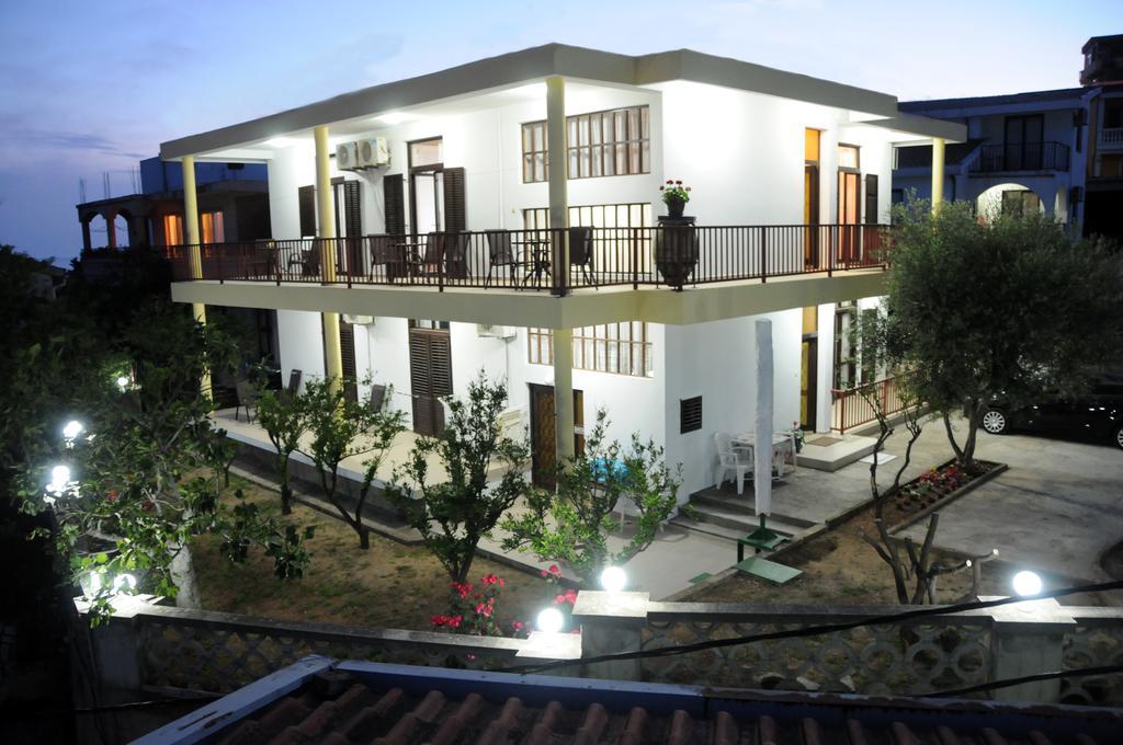 Guest House Smajlaga Ulcinj Buitenkant foto