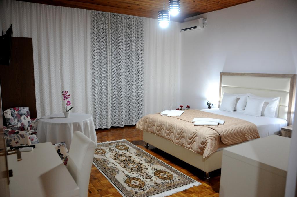 Guest House Smajlaga Ulcinj Buitenkant foto